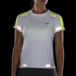 NWT Brooks Women’s Running Top Reflective High Visability